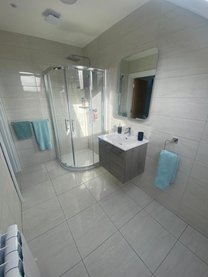 Castle View Rooms ลิสกานเนอร์ ภายนอก รูปภาพ